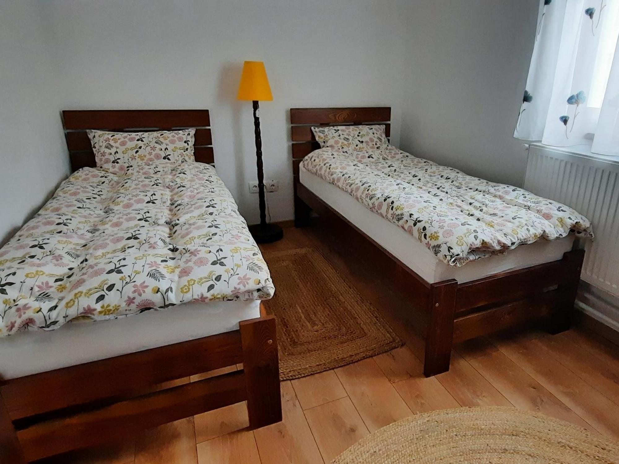 New And Comfortable Two Bedroom House Gărâna Exterior photo